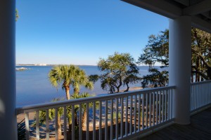 Bay Front Private Balcony in Waterhaven